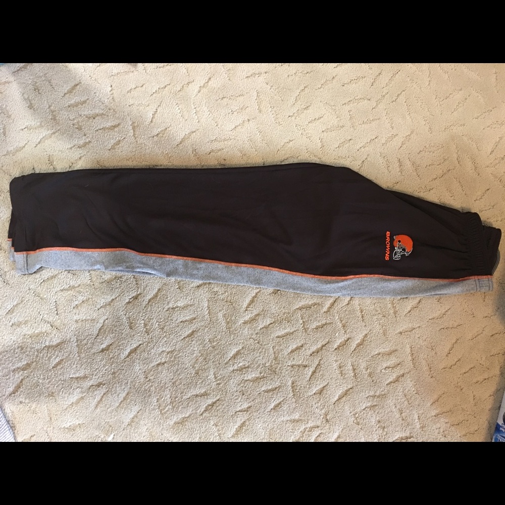 BROWNS SWEATPANTS